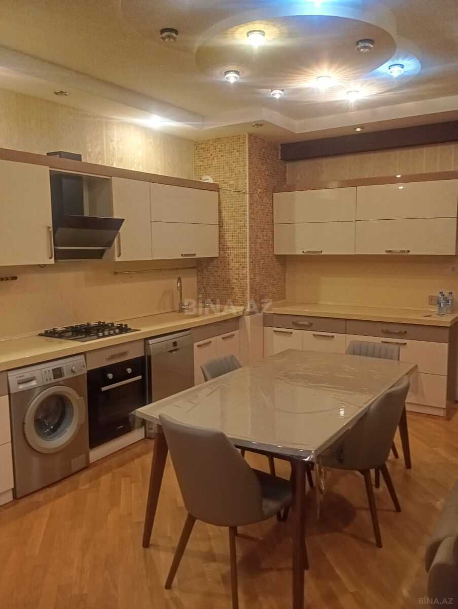 3 otaqlı Yeni tikili, Şah İsmayıl Xətai m., Bakı