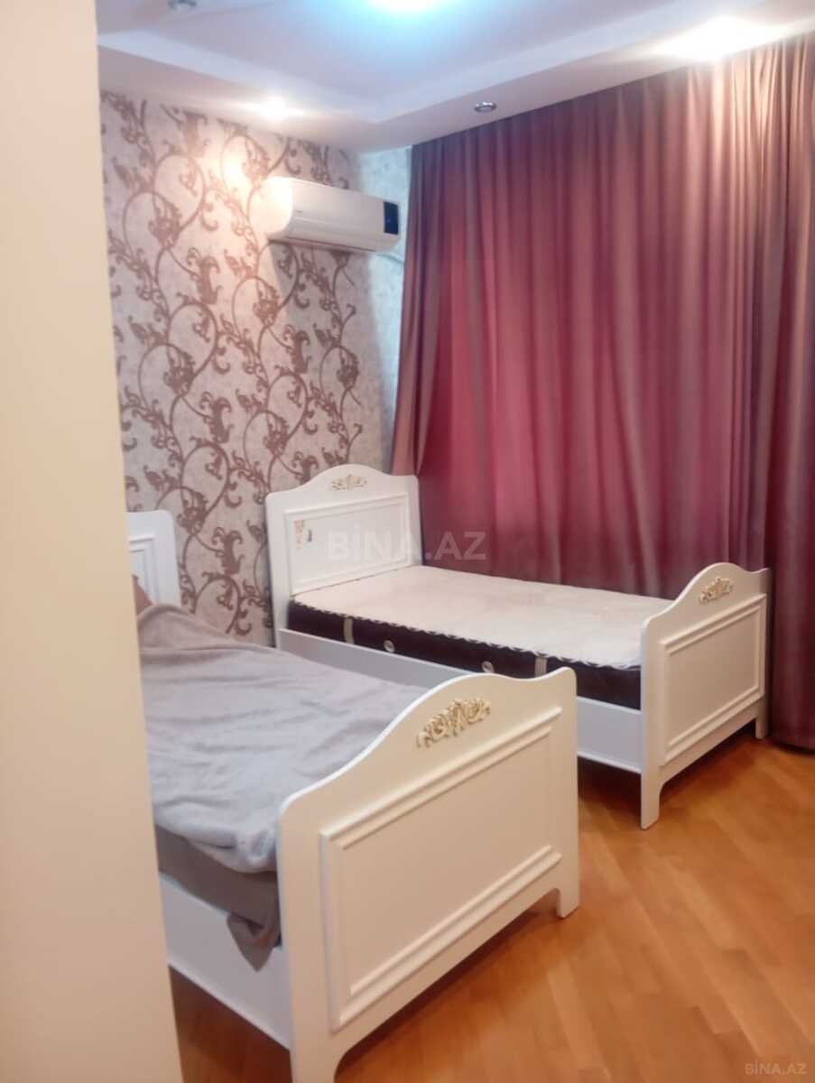 3 otaqlı Yeni tikili, Şah İsmayıl Xətai m., Bakı