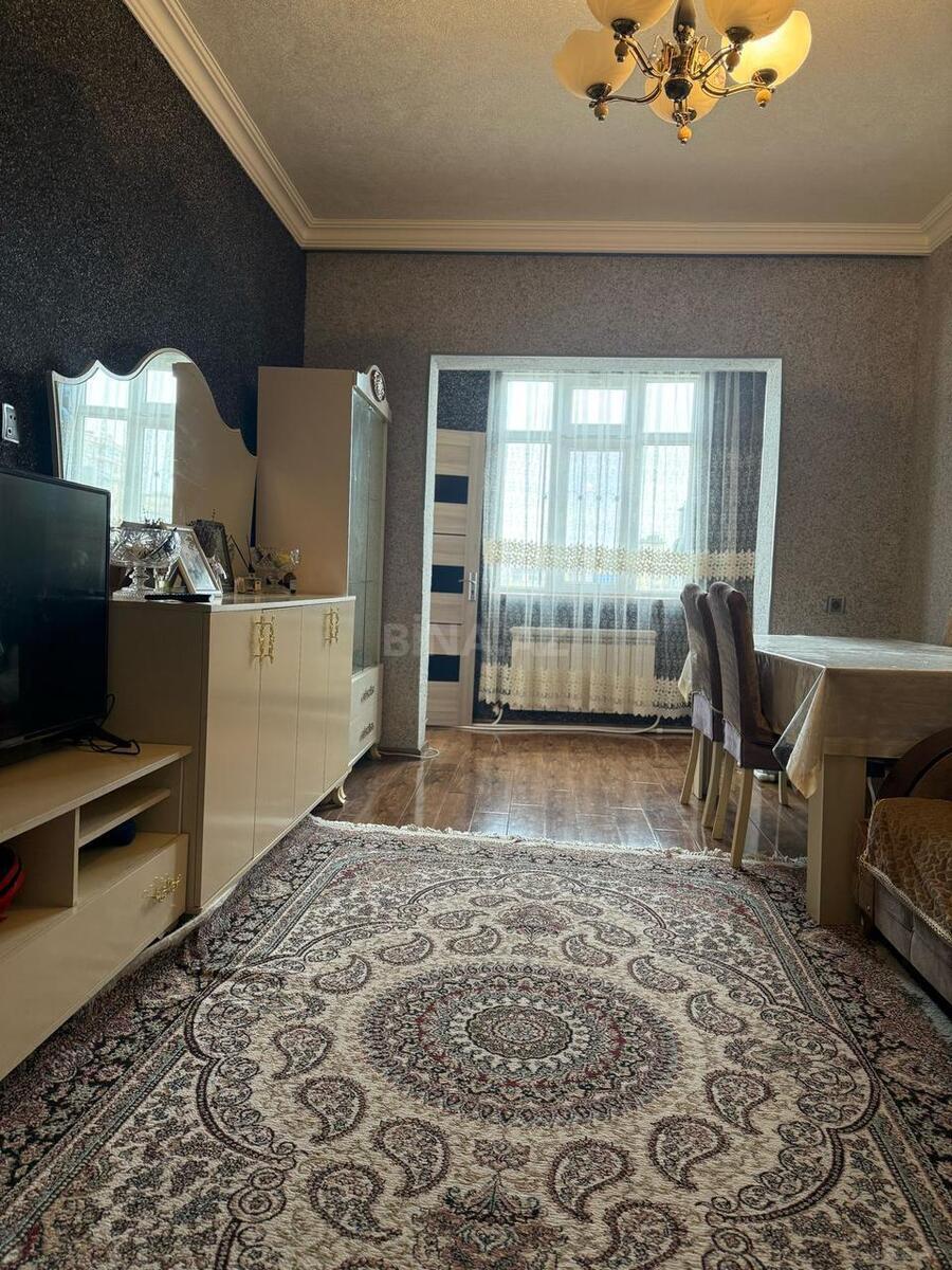 2 otaqlı Köhnə tikili, Xalqlar Dostluğu m., Bakı