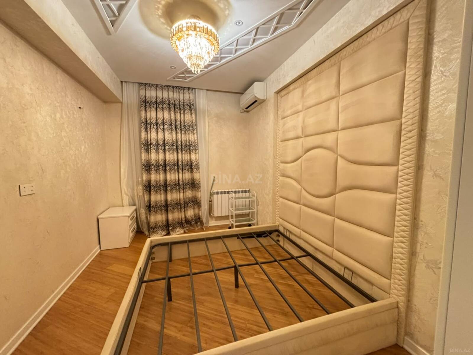 3 otaqlı Yeni tikili, Elmlər Akademiyası m., Bakı