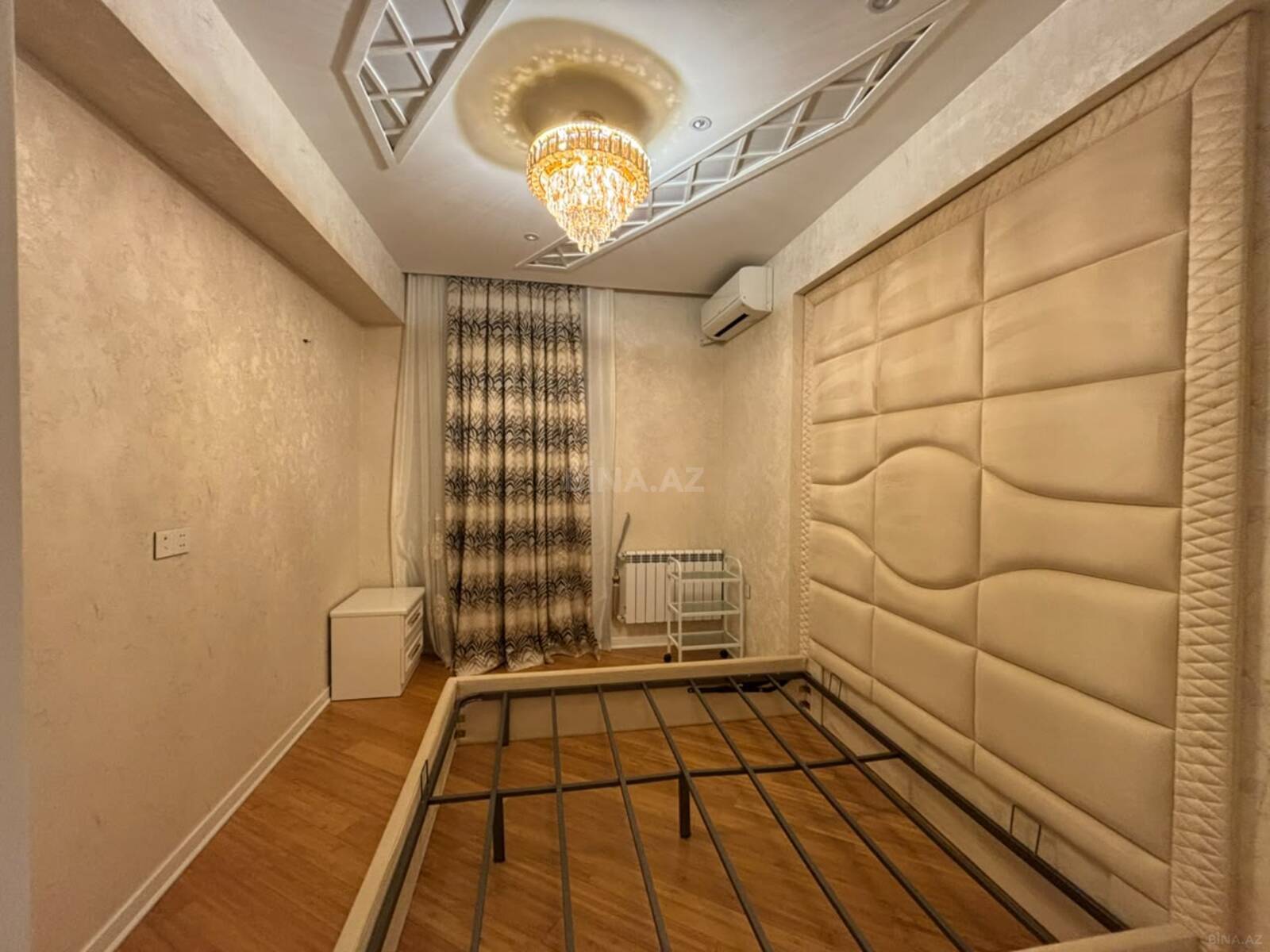 3 otaqlı Yeni tikili, Elmlər Akademiyası m., Bakı