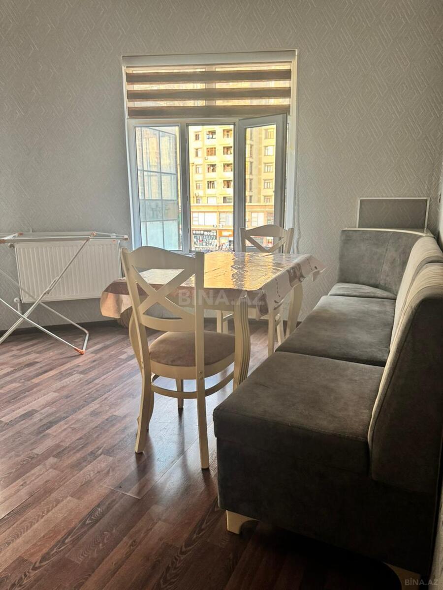 2 otaqlı Köhnə tikili, İnşaatçılar m., Bakı