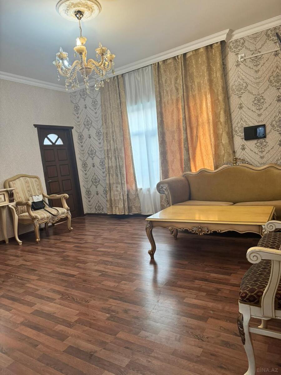 2 otaqlı Köhnə tikili, İnşaatçılar m., Bakı