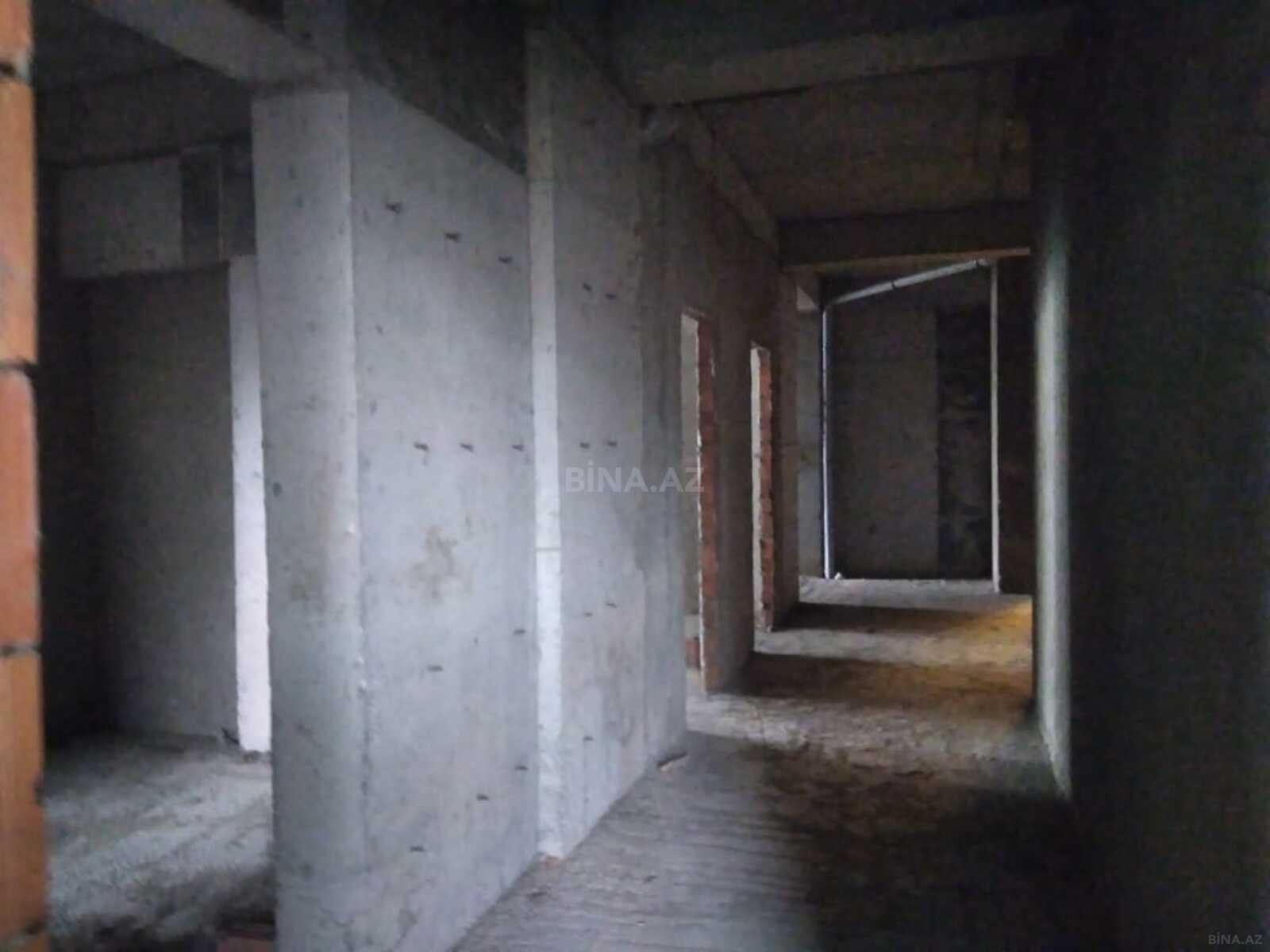 4 otaqlı Yeni tikili, Elmlər Akademiyası m., Bakı