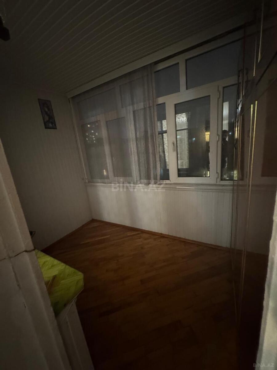 3 otaqlı Köhnə tikili, Elmlər Akademiyası m., Bakı