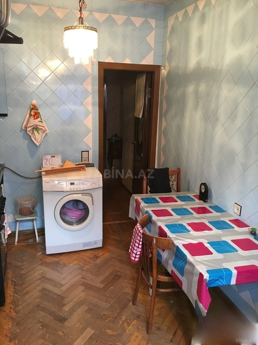 3 otaqlı Köhnə tikili, İçəri Şəhər m., Bakı