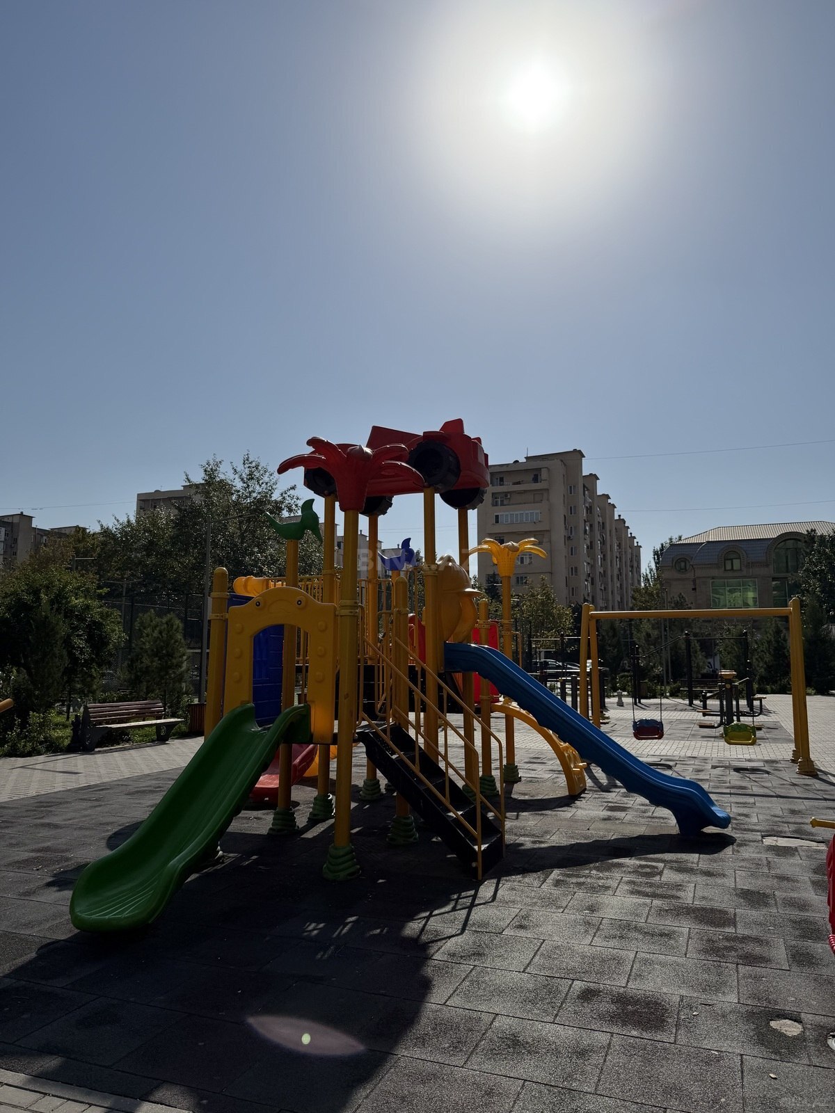 2 otaqlı Köhnə tikili, Bakıxanov q., Bakı
