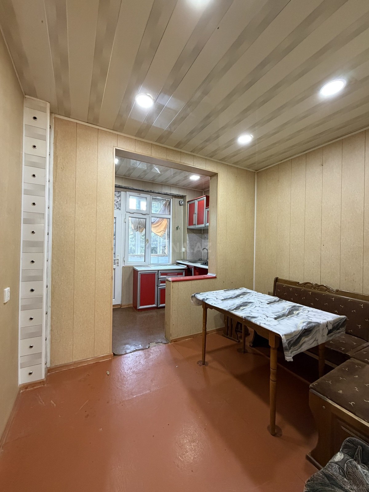 2 otaqlı Köhnə tikili, Bakıxanov q., Bakı
