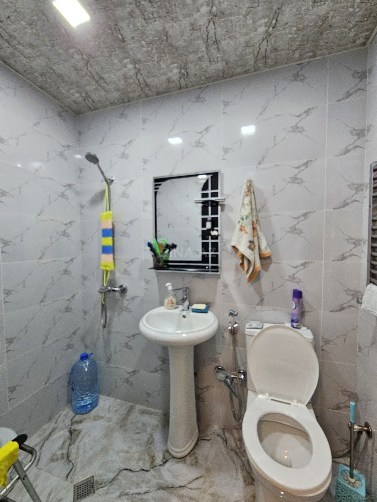 2 otaqlı Yeni tikili, Xırdalan