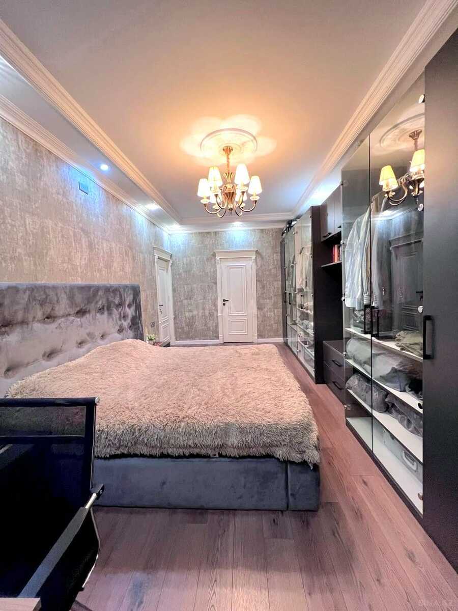 3 otaqlı Yeni tikili, Şah İsmayıl Xətai m., Bakı