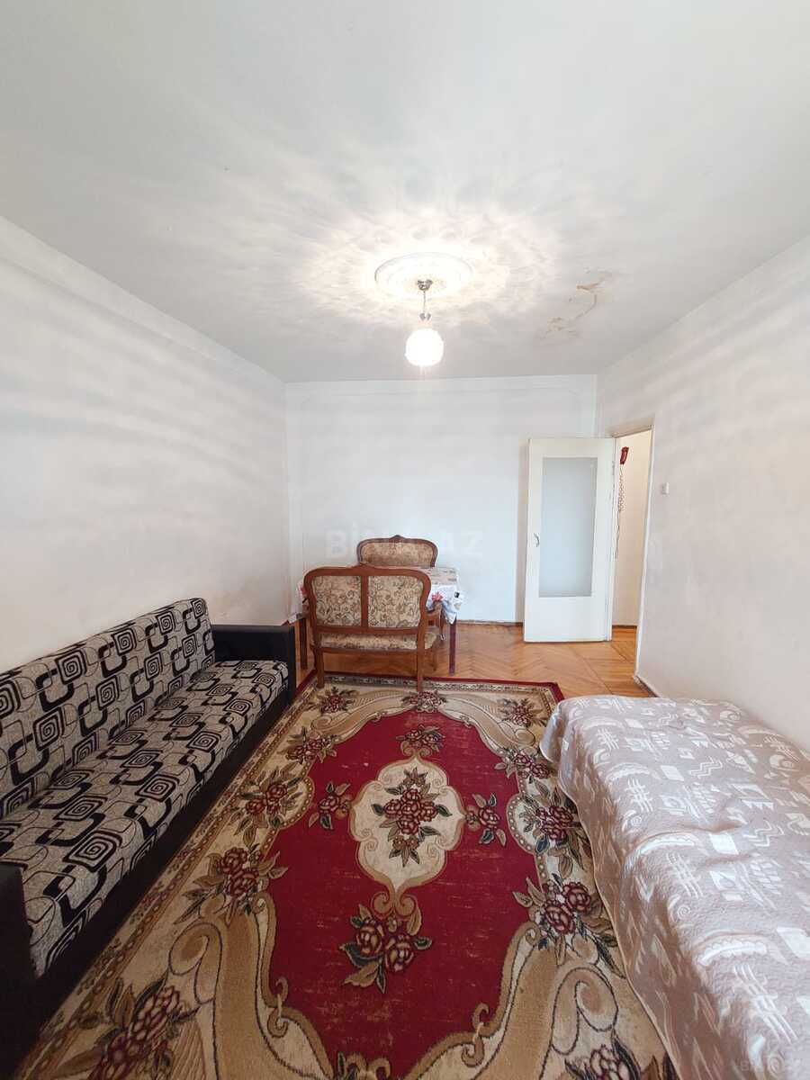 1 otaqlı Köhnə tikili, Neftçilər m., Bakı