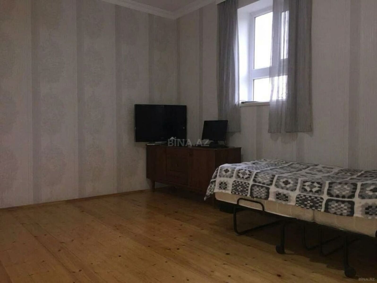 4 otaqlı Həyət evi/Bağ evi, Abşeron r., Bakı