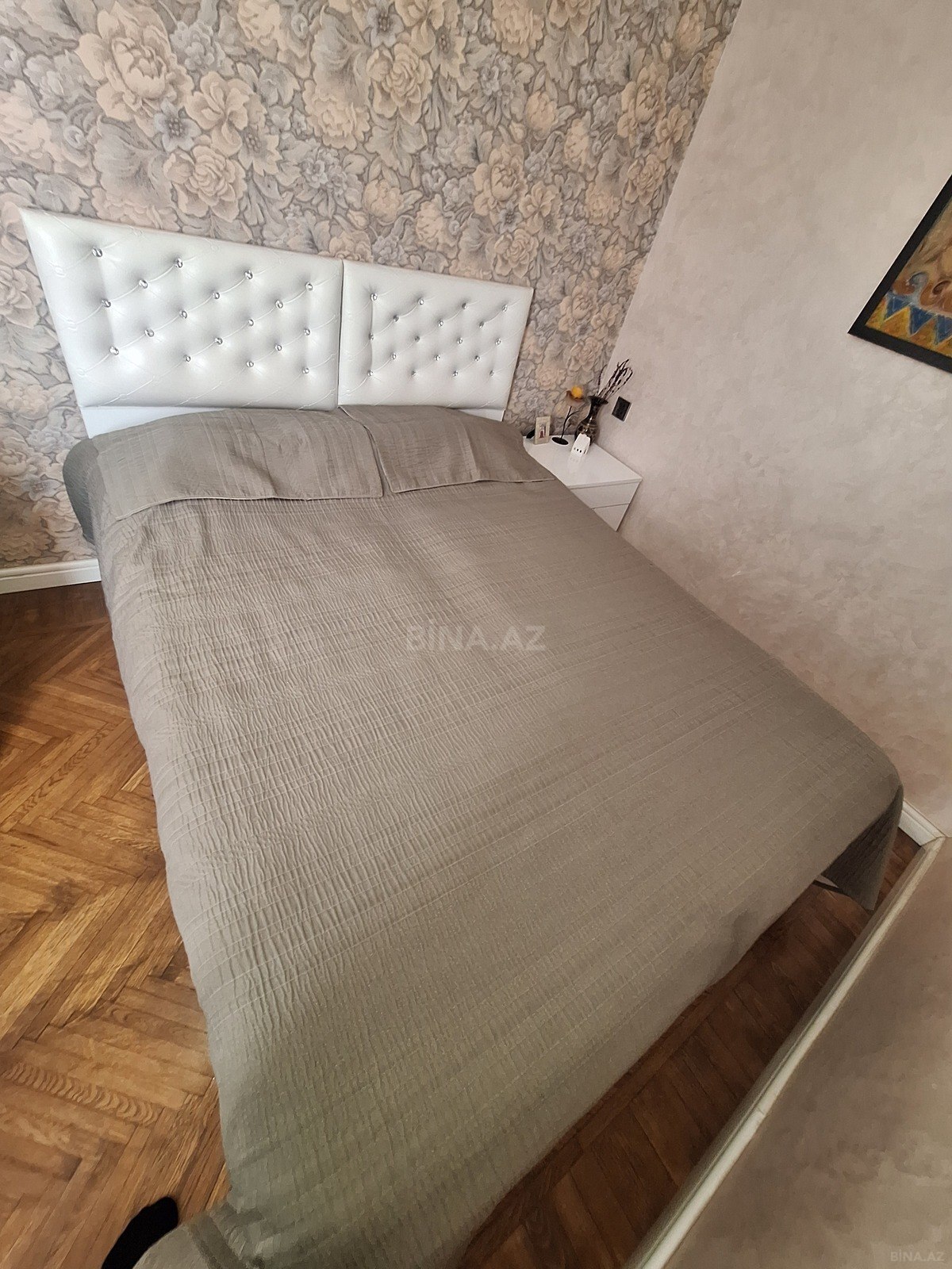 3 otaqlı Köhnə tikili, İnşaatçılar m., Bakı