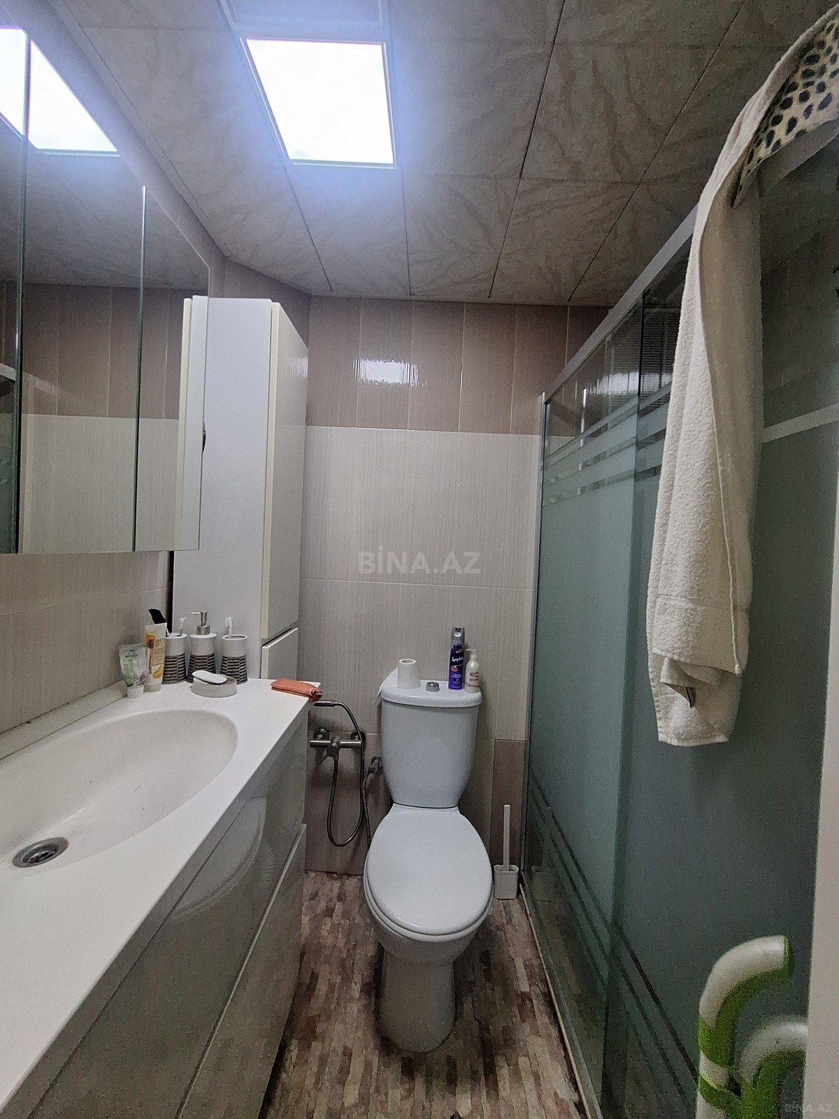 3 otaqlı Köhnə tikili, İnşaatçılar m., Bakı