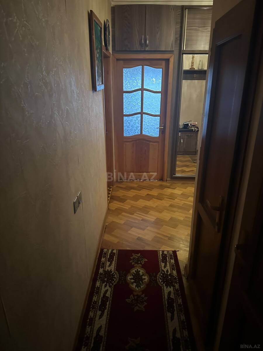 4 otaqlı Köhnə tikili, Yeni Günəşli q., Bakı