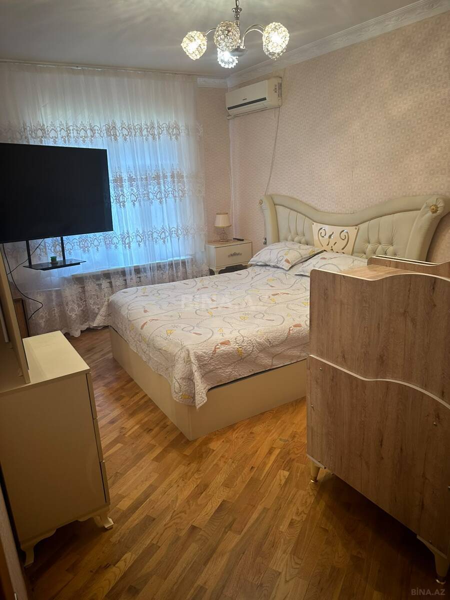 4 otaqlı Köhnə tikili, Yeni Günəşli q., Bakı
