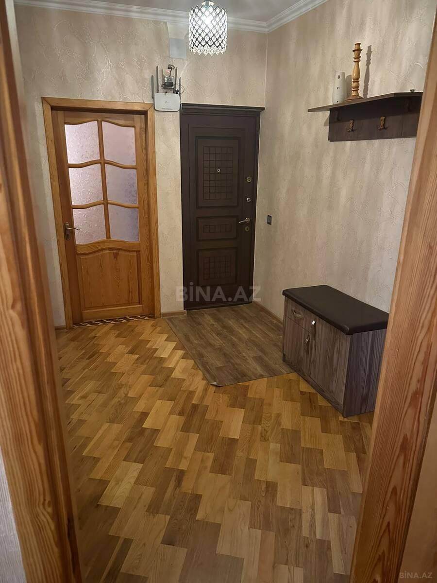 4 otaqlı Köhnə tikili, Yeni Günəşli q., Bakı