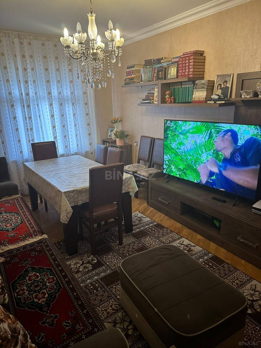 4 otaqlı Köhnə tikili, Yeni Günəşli q., Bakı