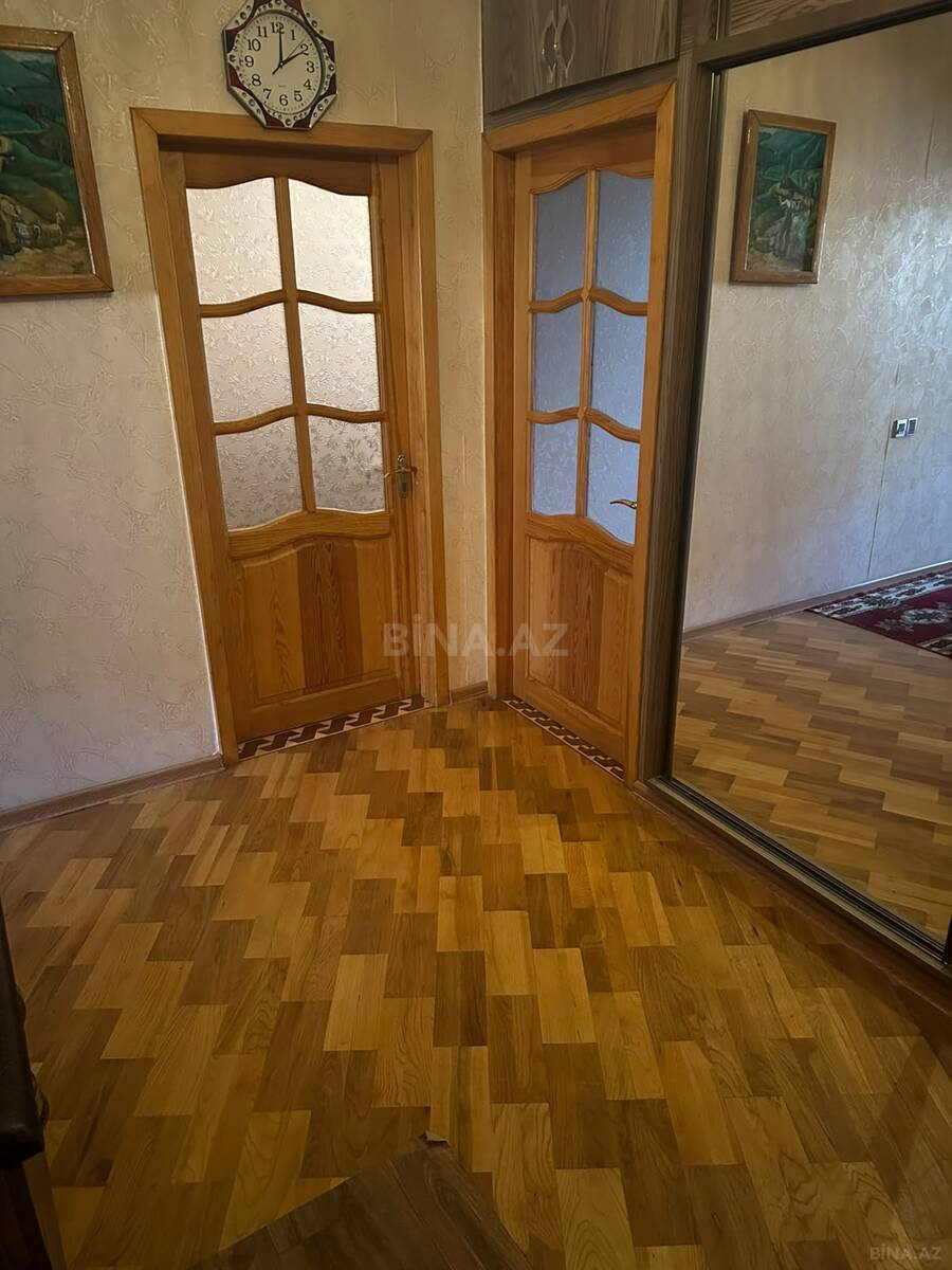 4 otaqlı Köhnə tikili, Yeni Günəşli q., Bakı
