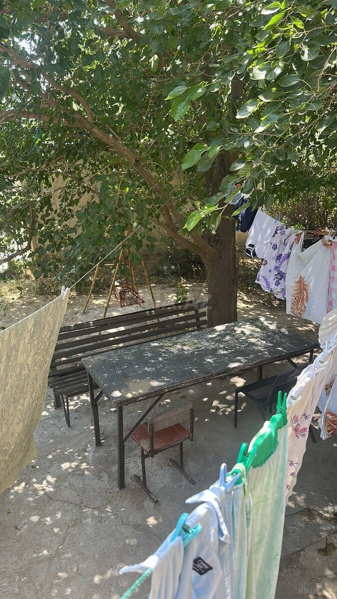 4 otaqlı Köhnə tikili, Yeni Günəşli q., Bakı
