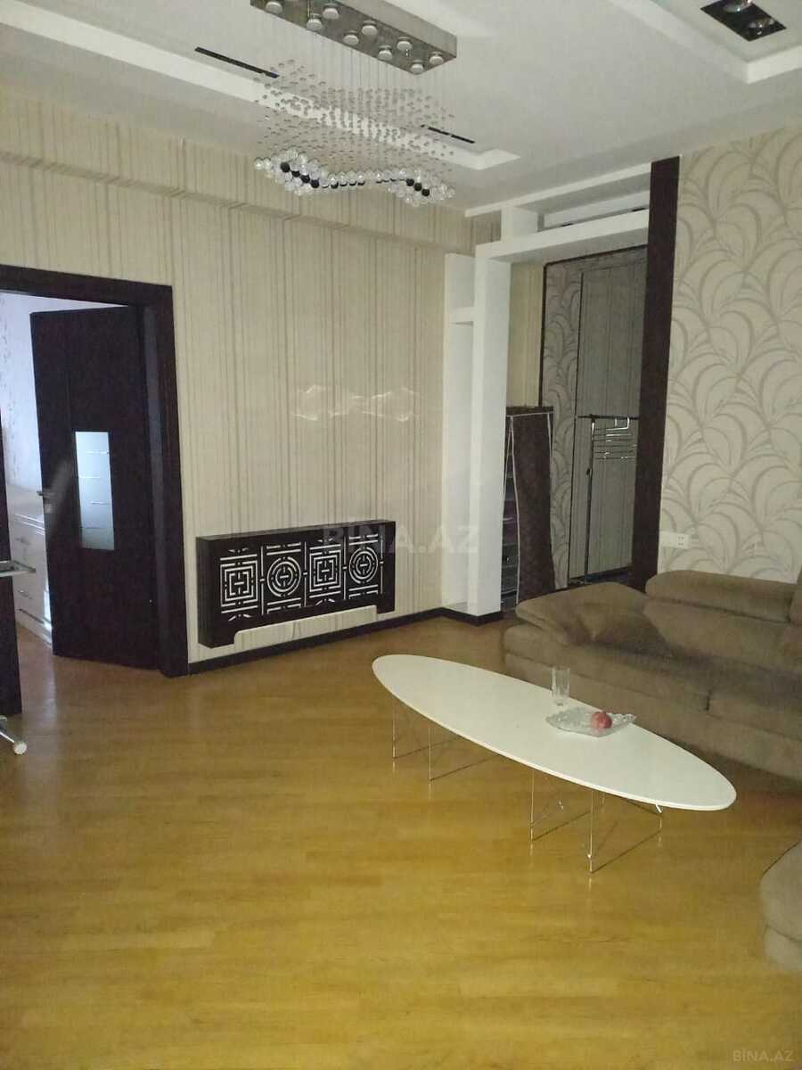 2 otaqlı Yeni tikili, Şah İsmayıl Xətai m., Bakı