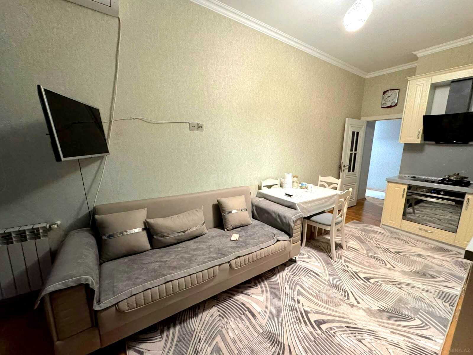3 otaqlı Yeni tikili, Neftçilər m., Bakı
