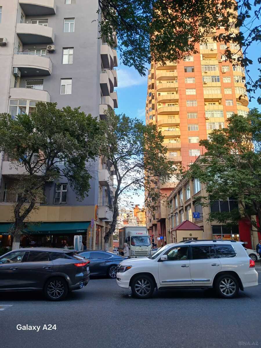 4 otaqlı Yeni tikili, Gənclik m., Bakı