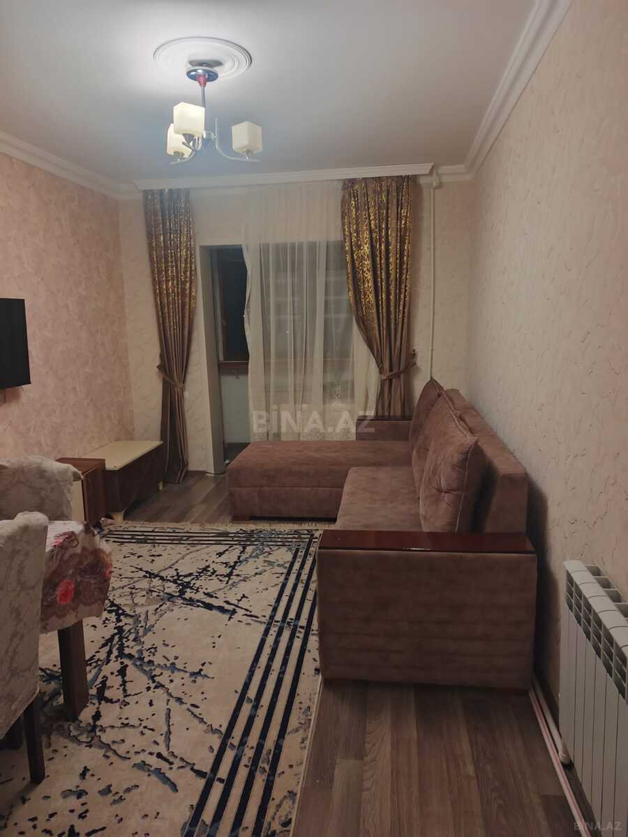 2 otaqlı Köhnə tikili, İnşaatçılar m., Bakı