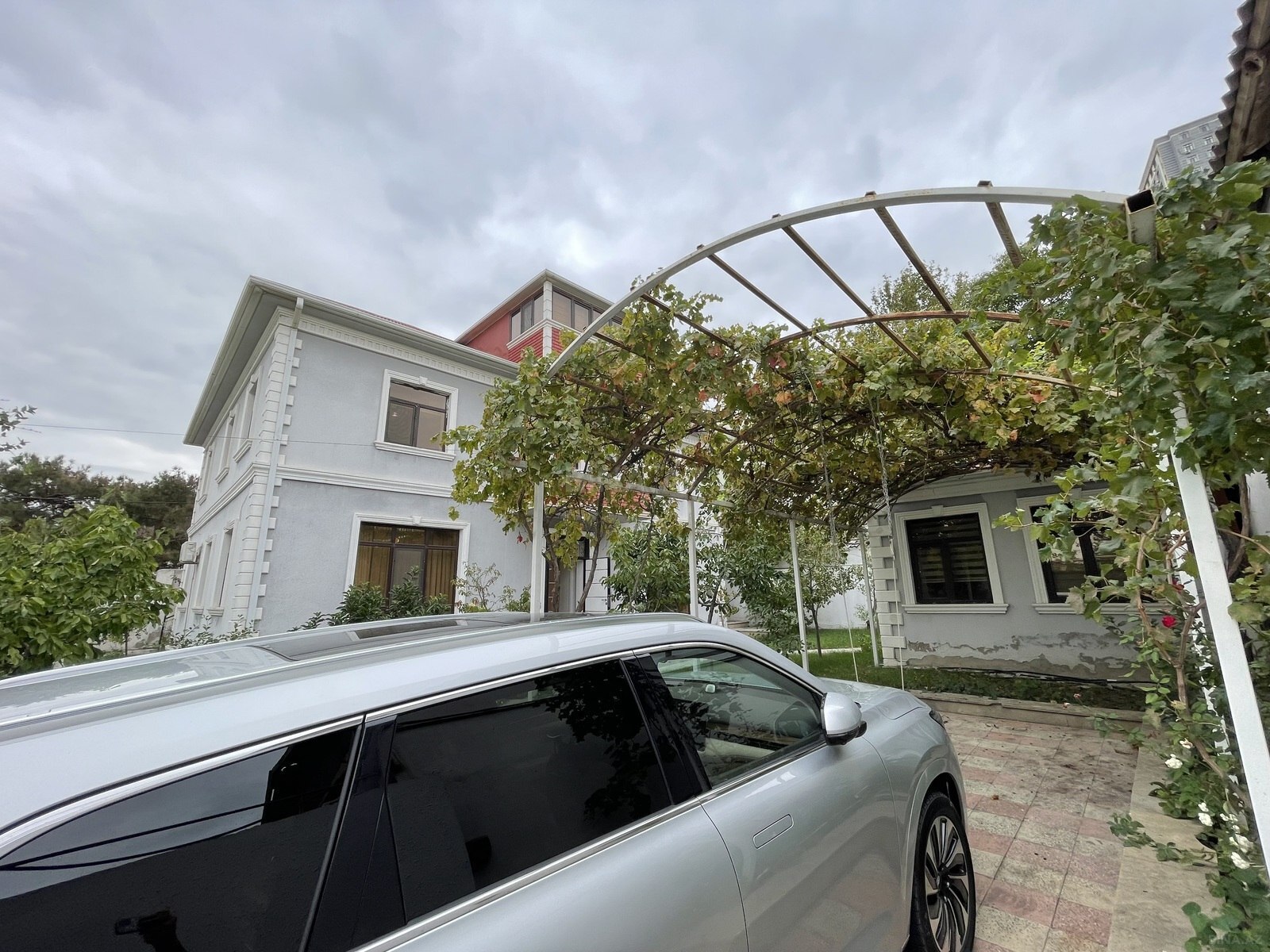 8 otaqlı Həyət evi/Bağ evi, Avtovağzal m., Bakı