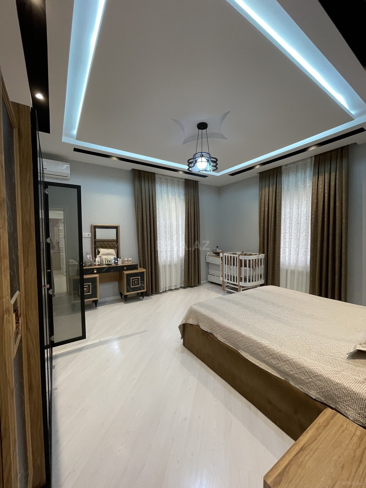 8 otaqlı Həyət evi/Bağ evi, Avtovağzal m., Bakı