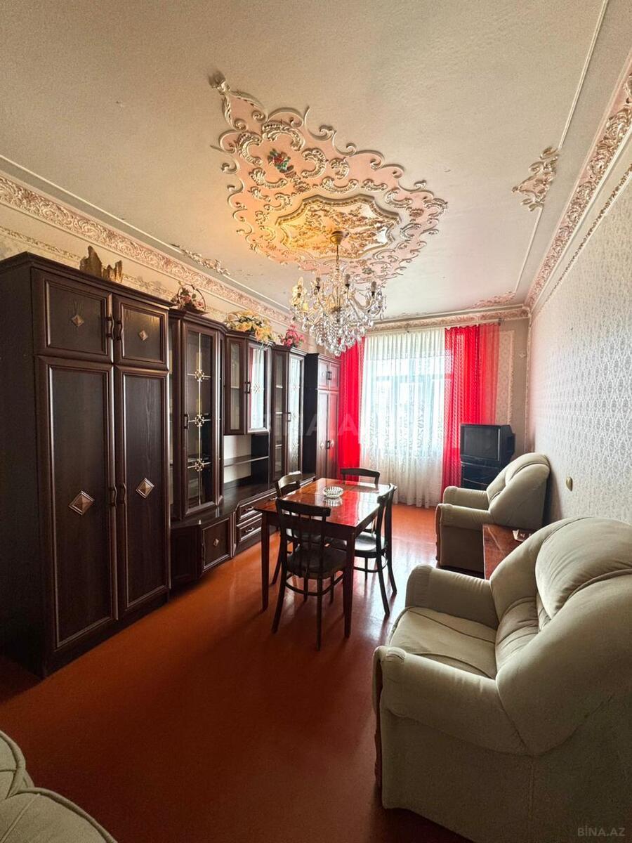 2 otaqlı Köhnə tikili, Həzi Aslanov m., Bakı