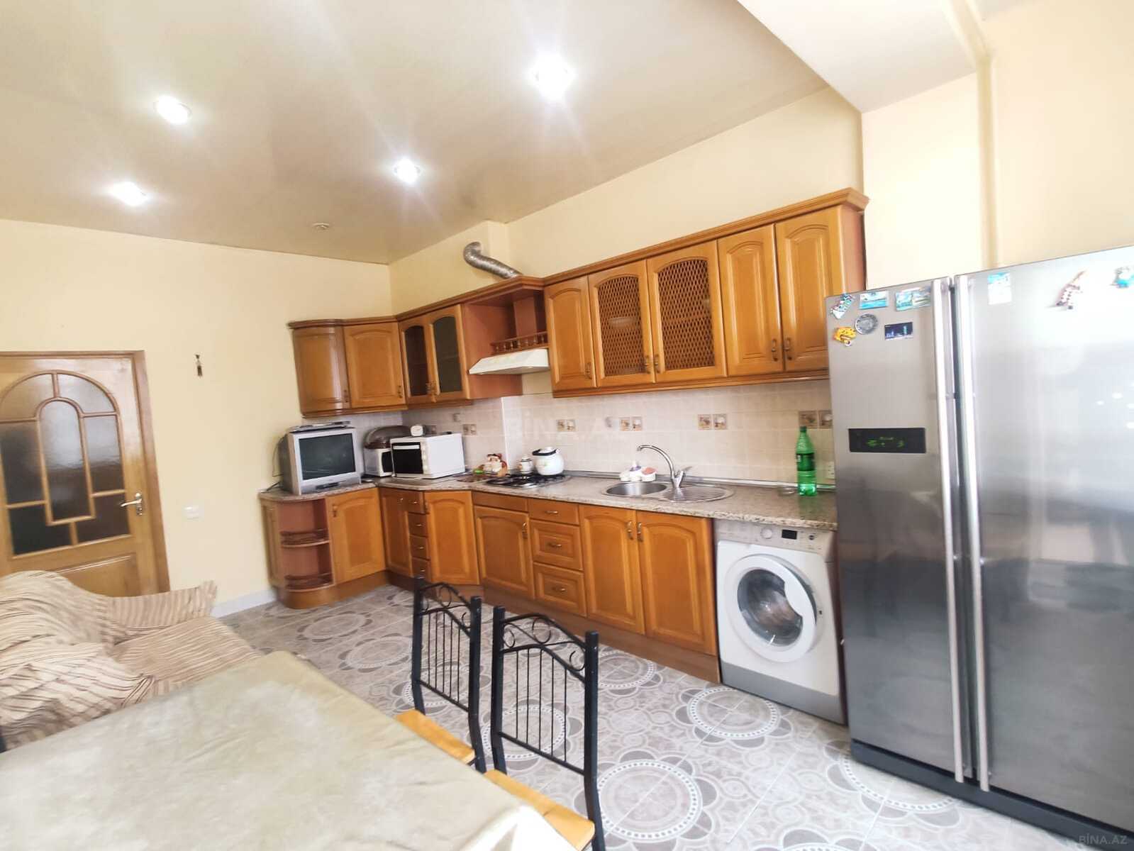 3 otaqlı Yeni tikili, Memar Əcəmi m., Bakı