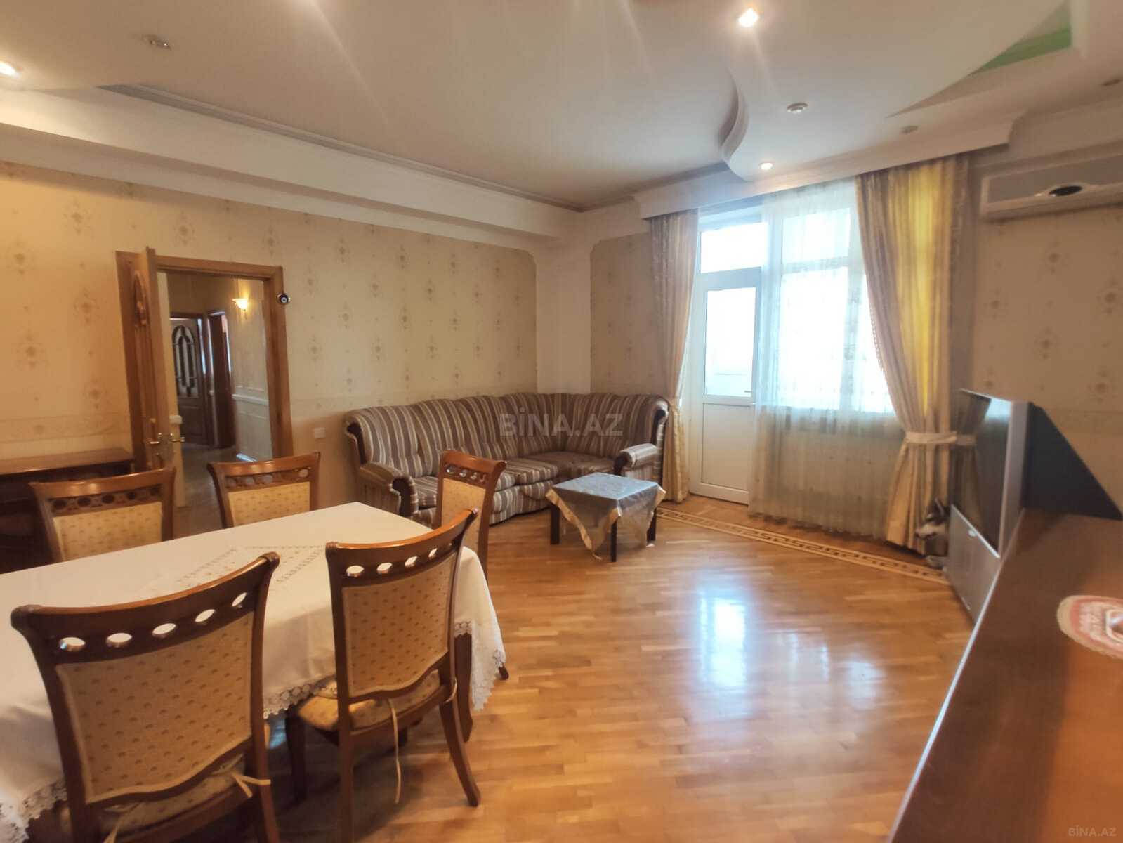 3 otaqlı Yeni tikili, Memar Əcəmi m., Bakı