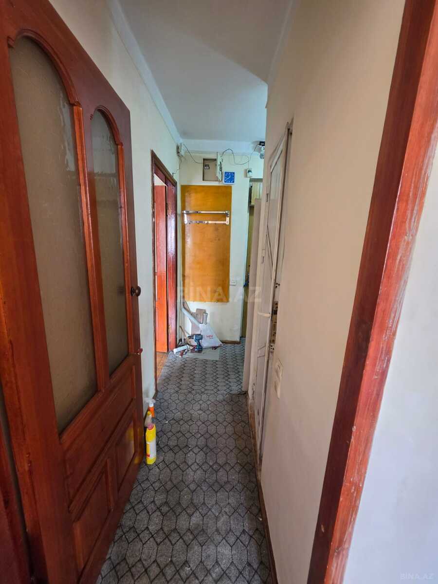 1 otaqlı Köhnə tikili, Elmlər Akademiyası m., Bakı