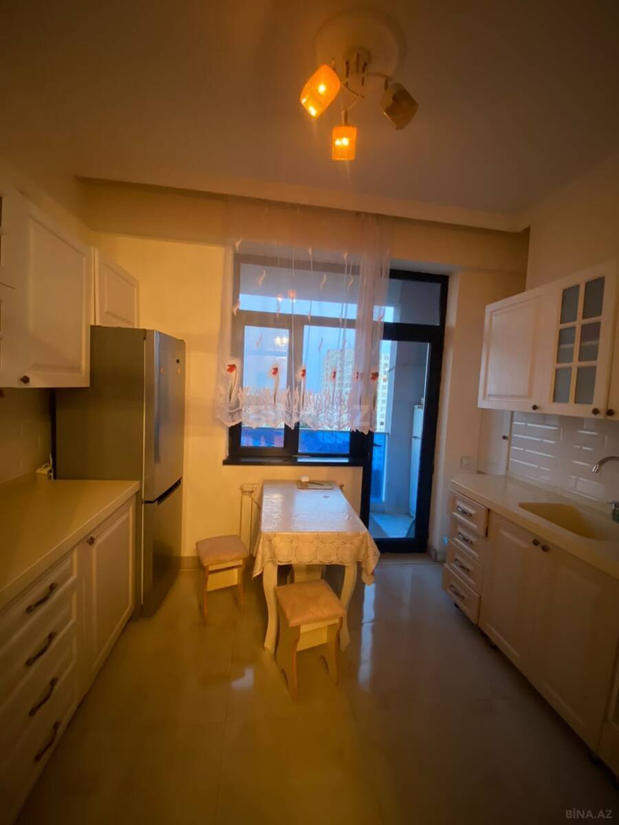 3 otaqlı Yeni tikili, Qara Qarayev m., Bakı