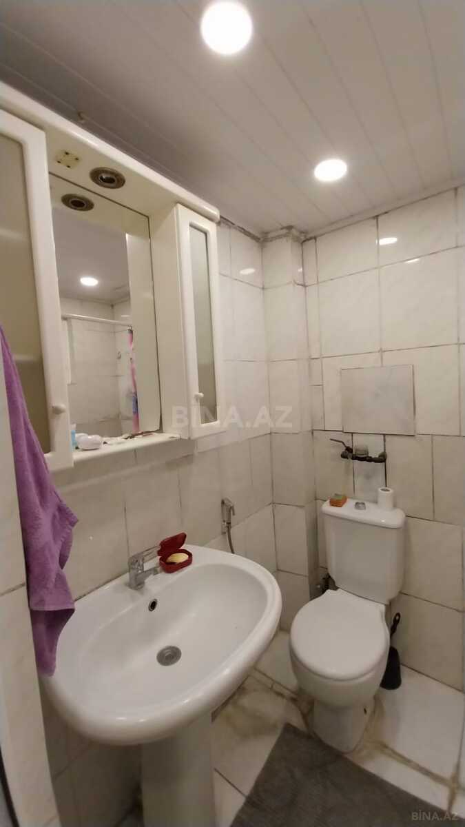 3 otaqlı Köhnə tikili, Elmlər Akademiyası m., Bakı