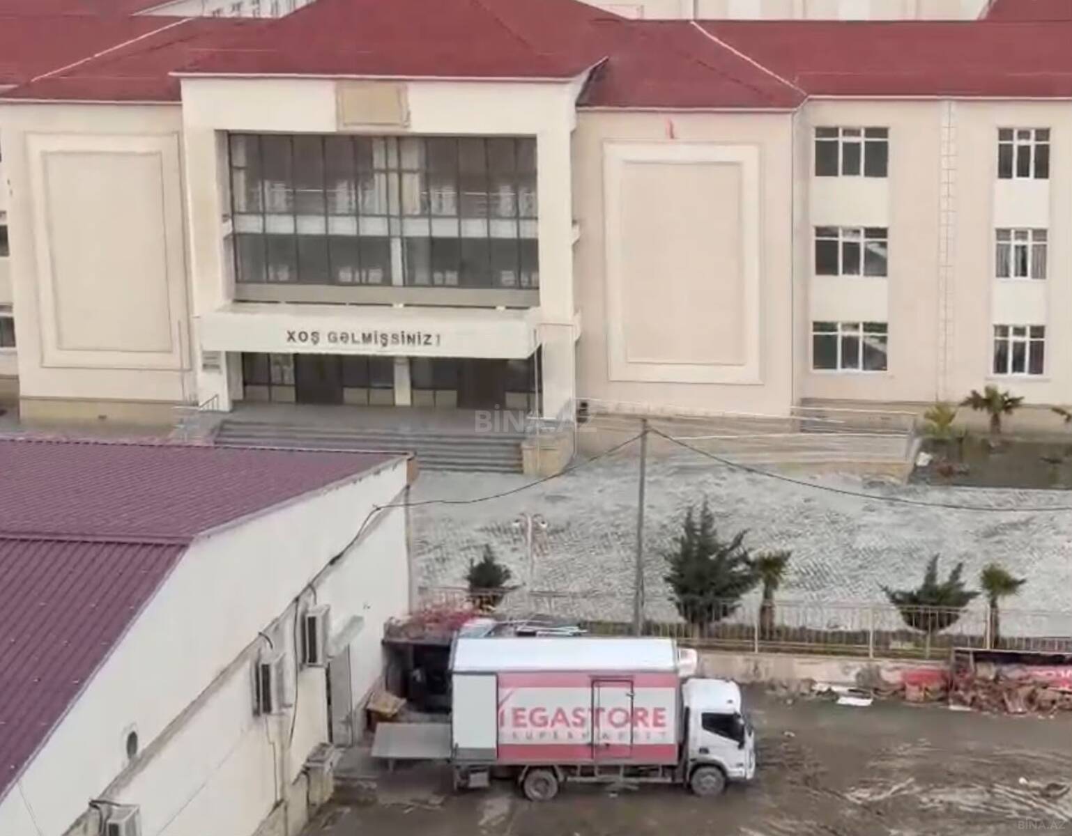 4 otaqlı Yeni tikili, Yeni Ramana q., Bakı