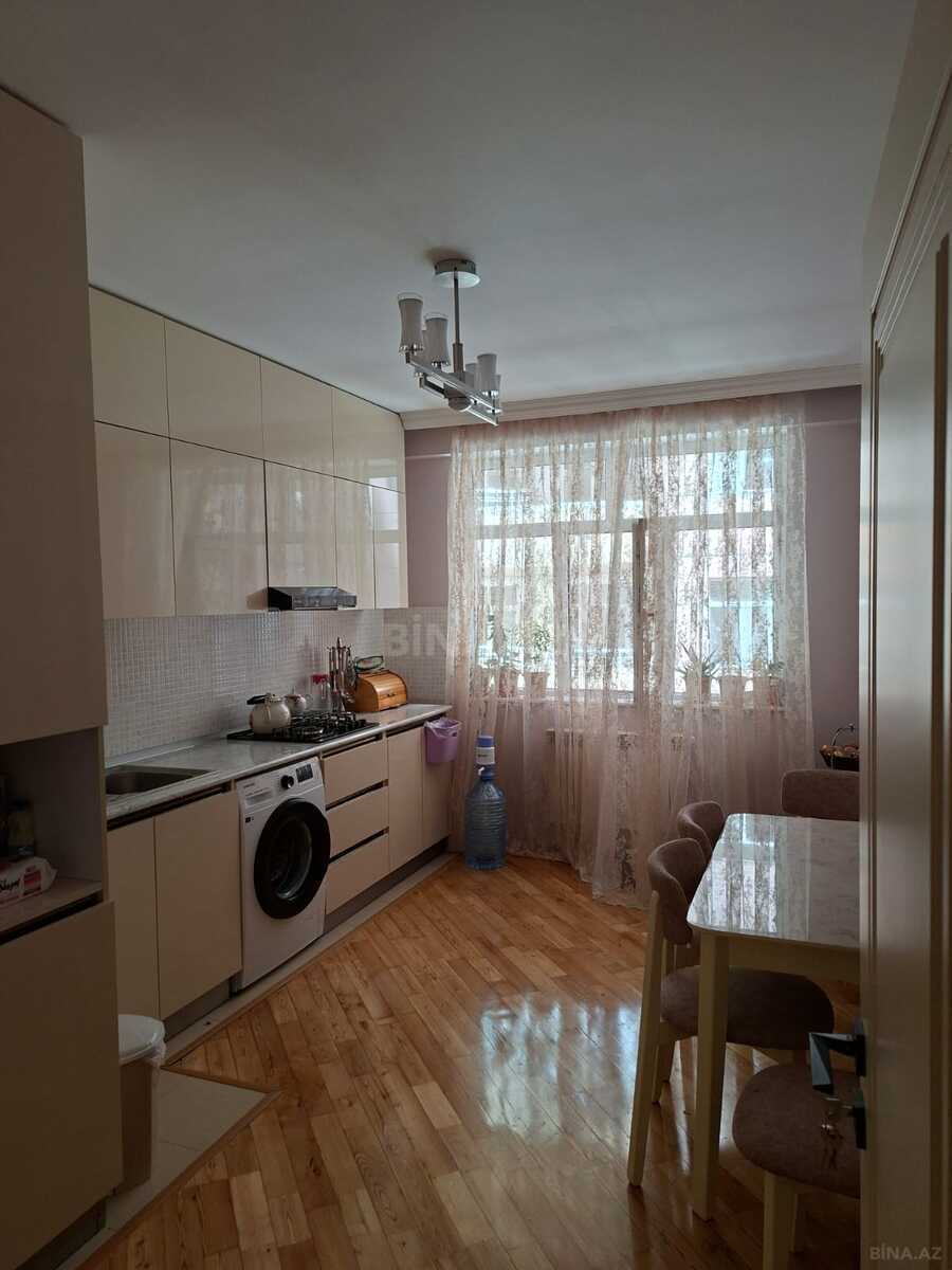 3 otaqlı Yeni tikili, İnşaatçılar m., Bakı