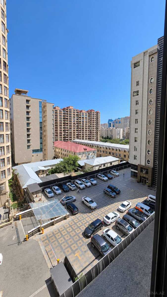 4 otaqlı Yeni tikili, Şah İsmayıl Xətai m., Bakı