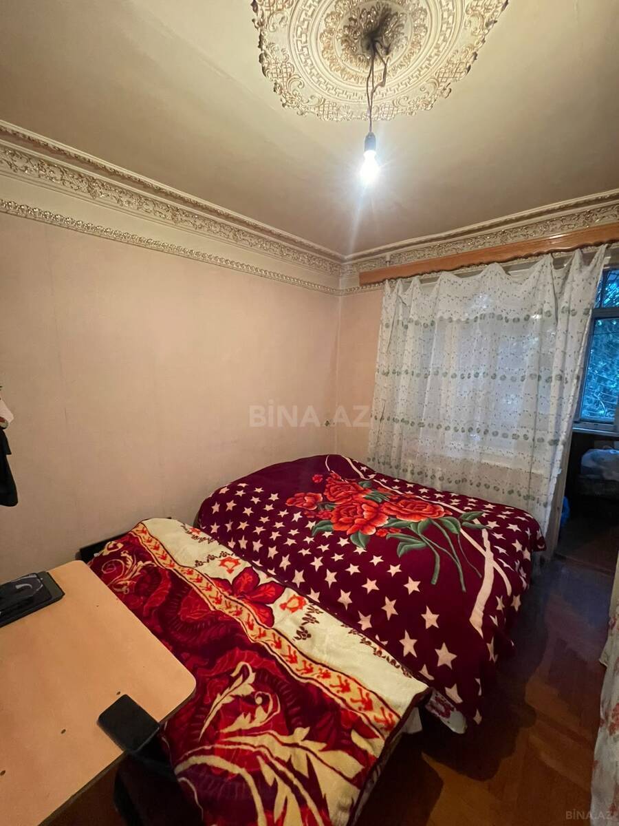 3 otaqlı Köhnə tikili, Xalqlar Dostluğu m., Bakı