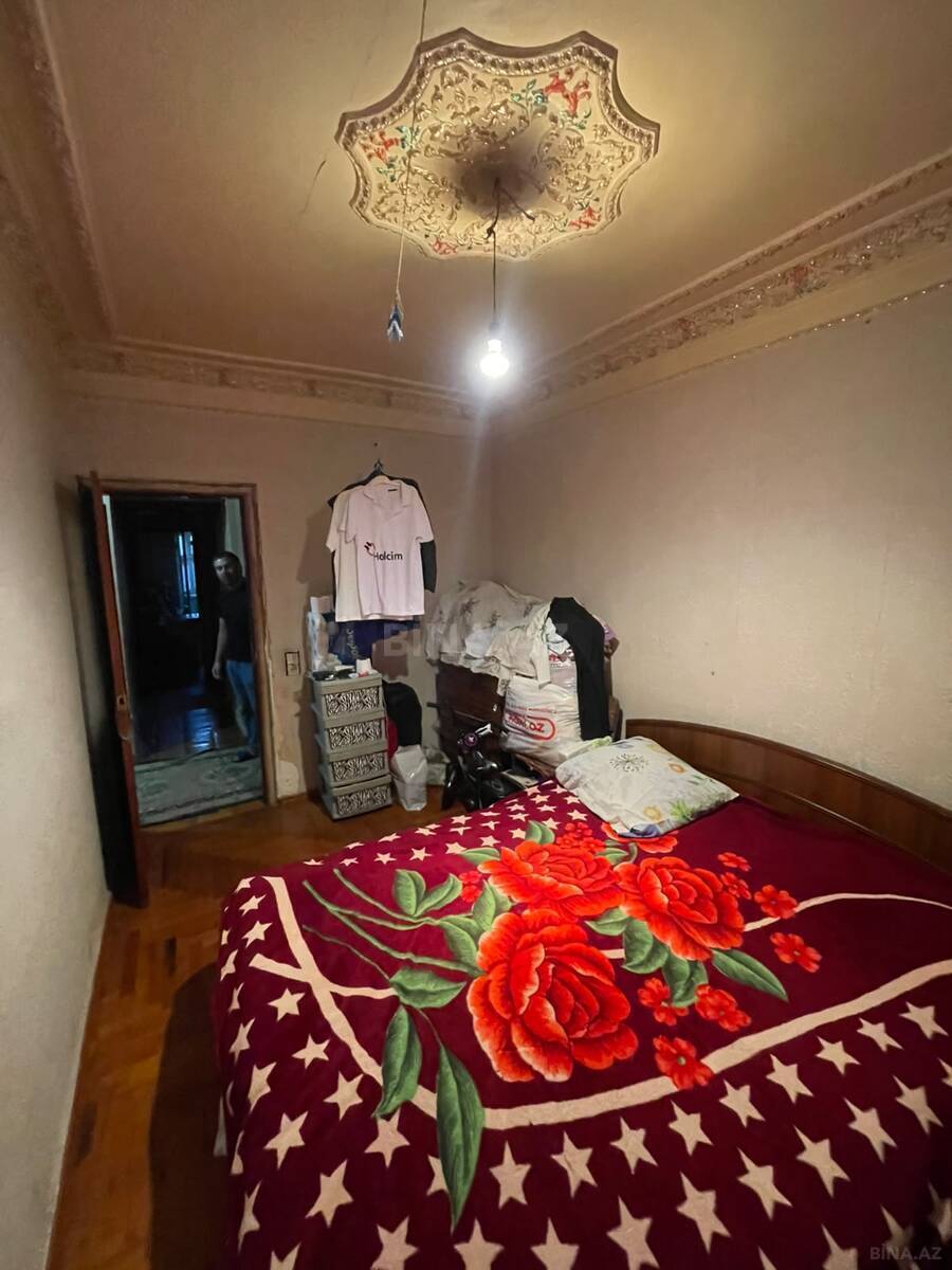 3 otaqlı Köhnə tikili, Xalqlar Dostluğu m., Bakı
