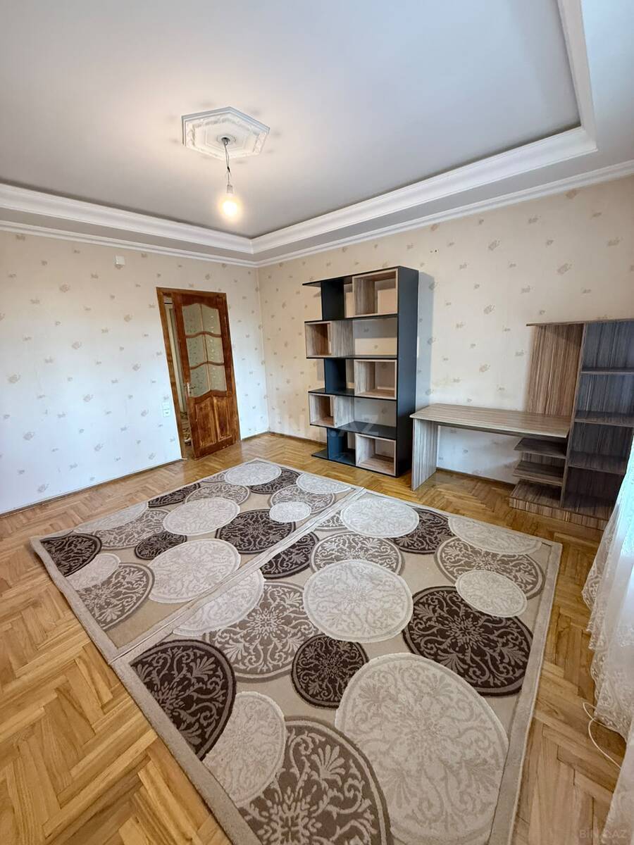 3 otaqlı Köhnə tikili, Nizami r., Bakı