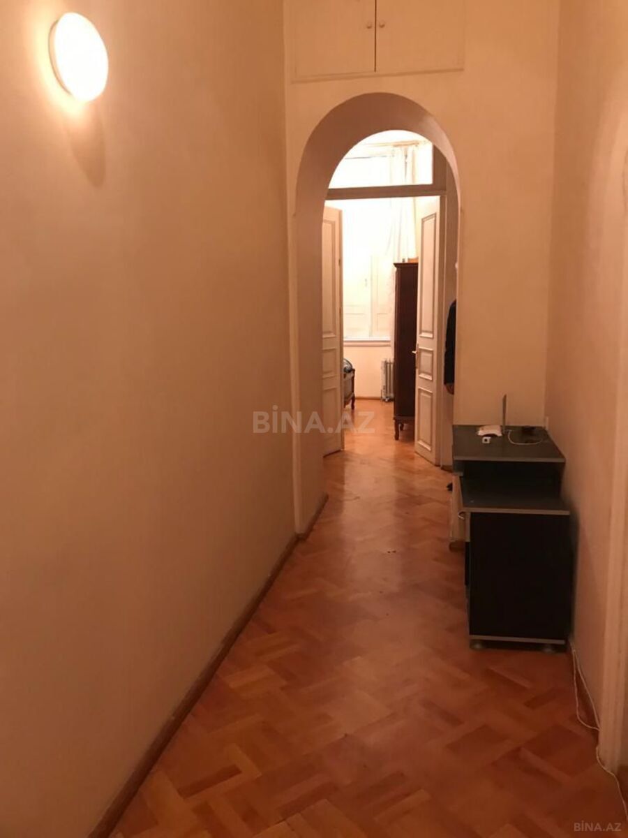 3 otaqlı Köhnə tikili, Sahil m., Bakı