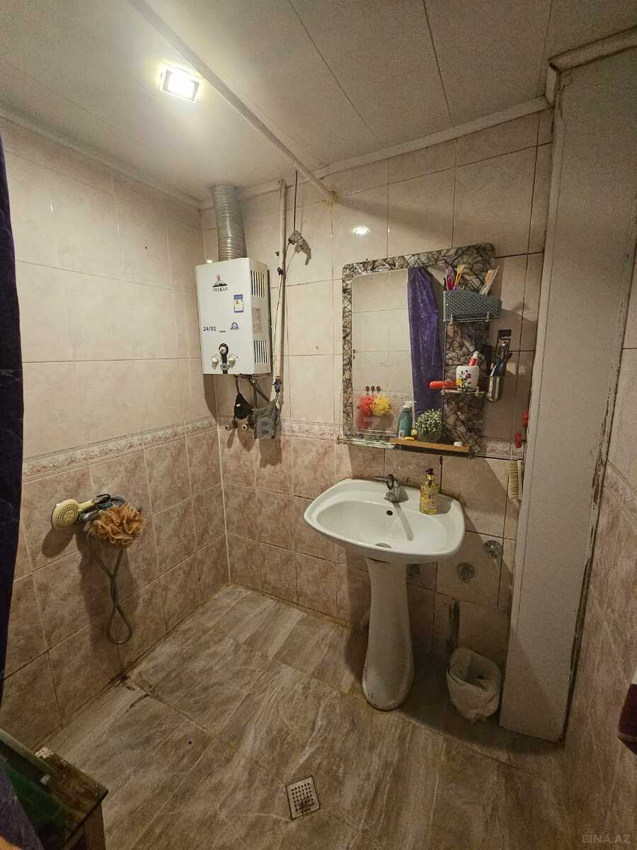 3 otaqlı Köhnə tikili, Suraxanı r., Bakı