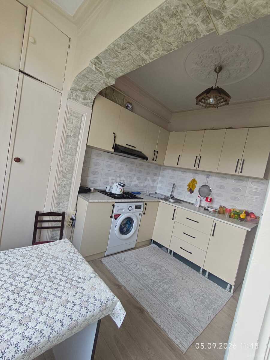3 otaqlı Köhnə tikili, Əhmədli m., Bakı