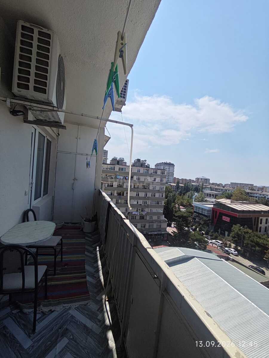 3 otaqlı Köhnə tikili, Əhmədli m., Bakı