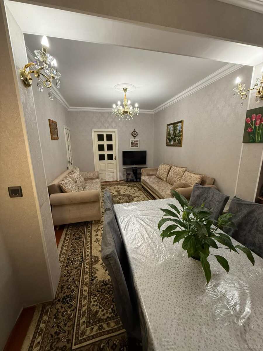 3 otaqlı Köhnə tikili, Gənclik m., Bakı