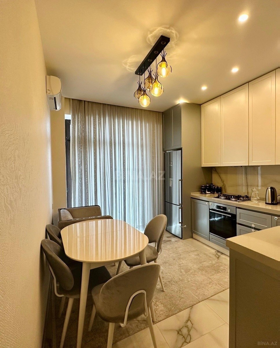 3 otaqlı Yeni tikili, 8 Noyabr m., Bakı