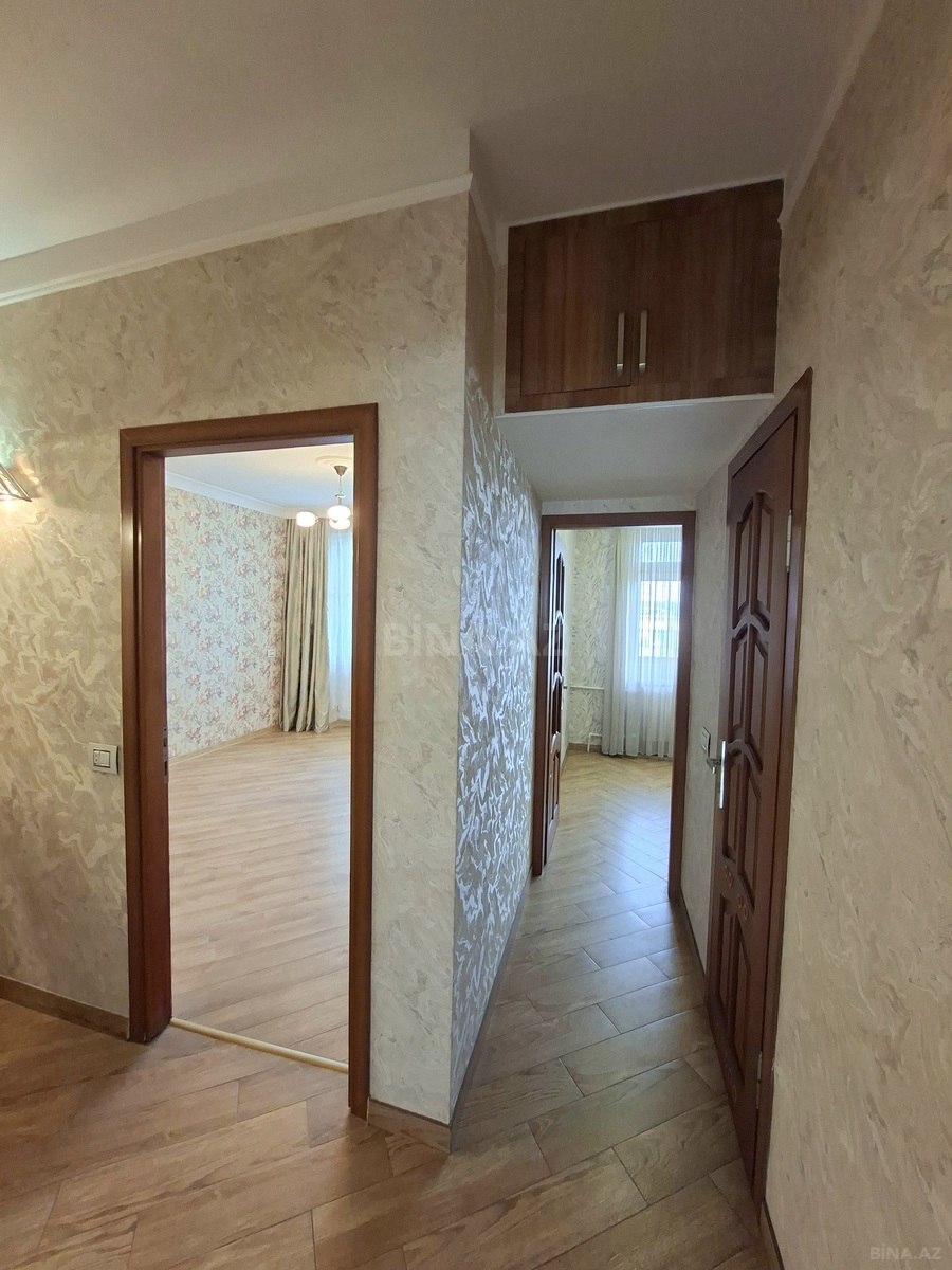 2 otaqlı Köhnə tikili, 8-ci mikrorayon q., Bakı