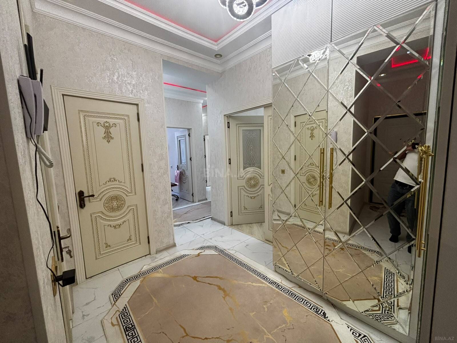 3 otaqlı Yeni tikili, Qara Qarayev m., Bakı